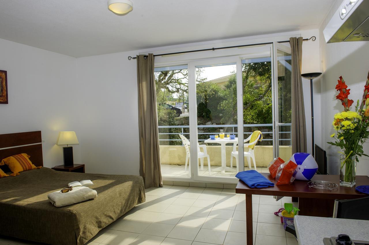 Appartea Golf Side Aparthotel Biot Exterior photo